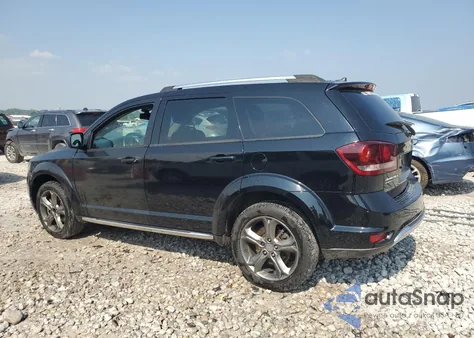 2017 Dodge Journey Crossroad z USA, uszkodzony, nr VIN 3C4PDDGG8HT513010